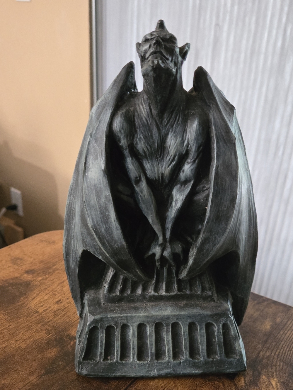 Vintage Gothic Gargoyle Statue - Black/Gray Home Art Accent